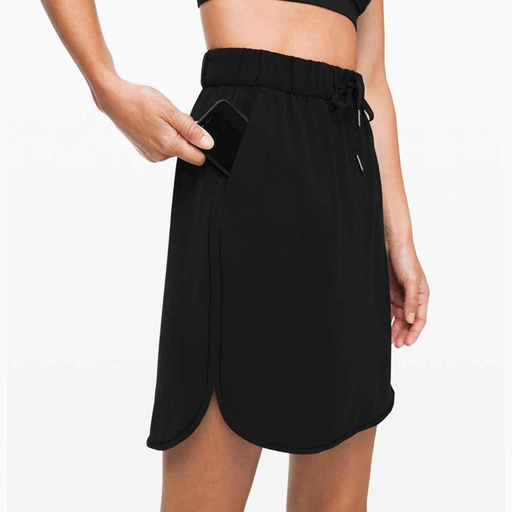 Lululemon on the fly skirt